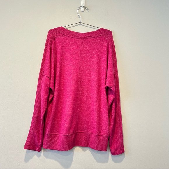 Buffalo Ladies' Cozy V-Neck Long Sleeve Top - Picture 5 of 8